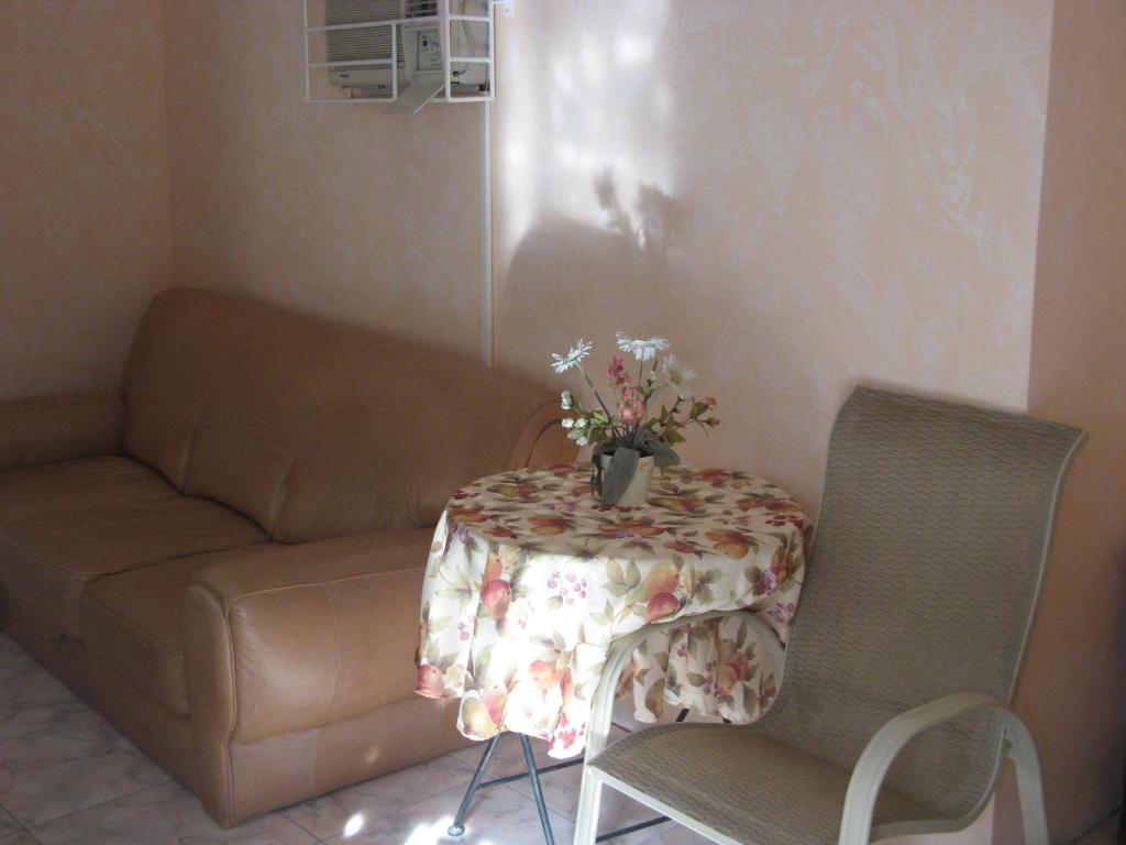 Executive Shaw Park Guest House Ocho Rios Rom bilde